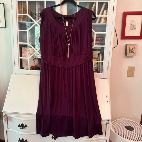 Modcloth Gilli dress 1X Gilli dress plum - Picture 2 of 6